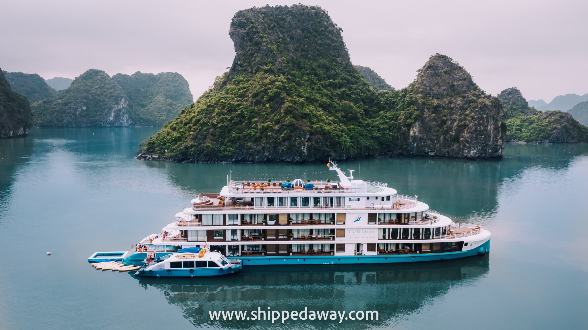 The cheapest Halong Bay Cruise (amazing value!) — Helena Bradbury