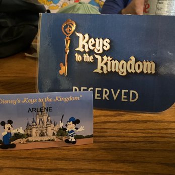 Keys to the Kingdom Tour in Disney World's Magic Kingdom | the disney food blog