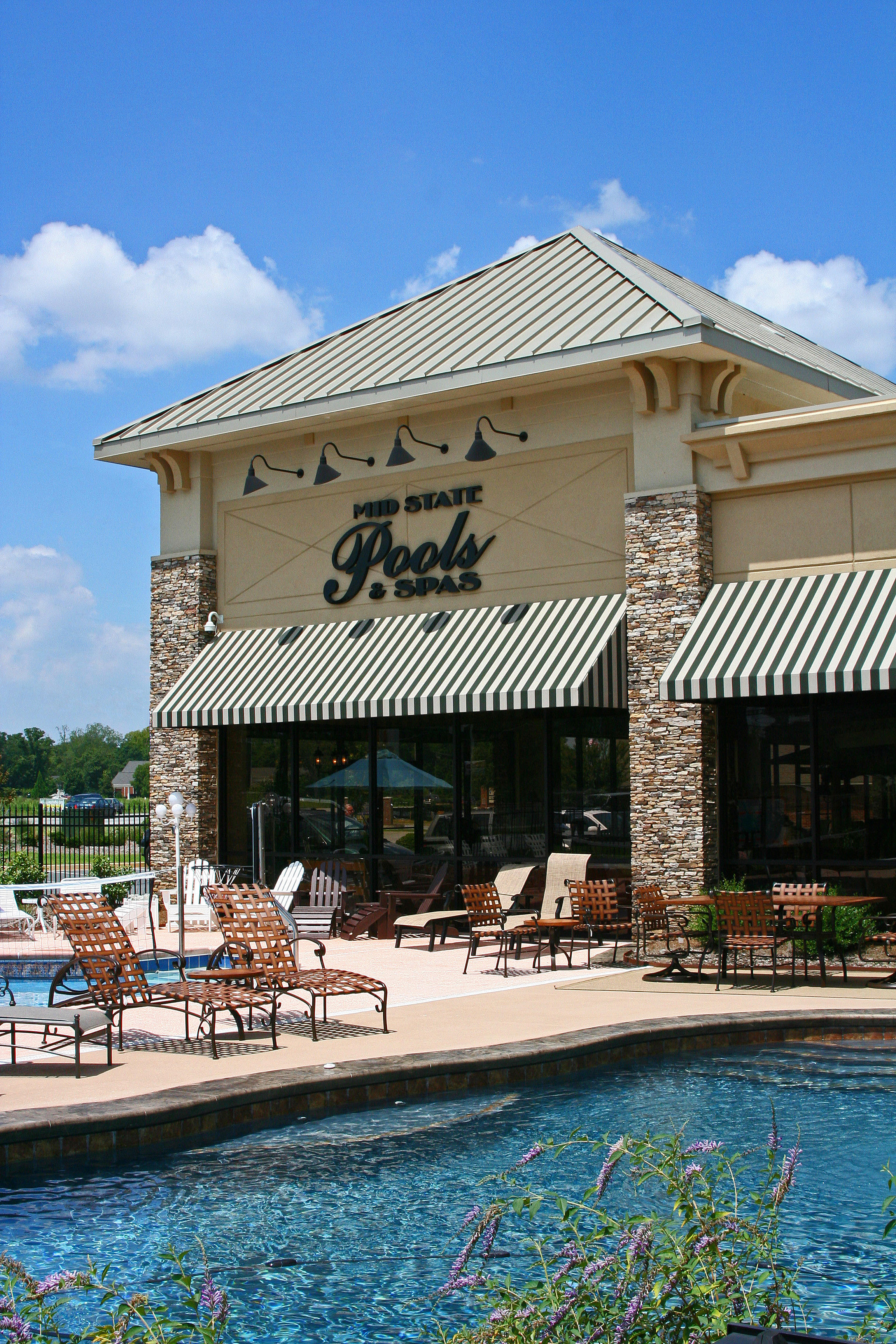 Hot Tubs in Warner Robins, GA | Hot Tub & Spa Stores | Bullfrog Spas