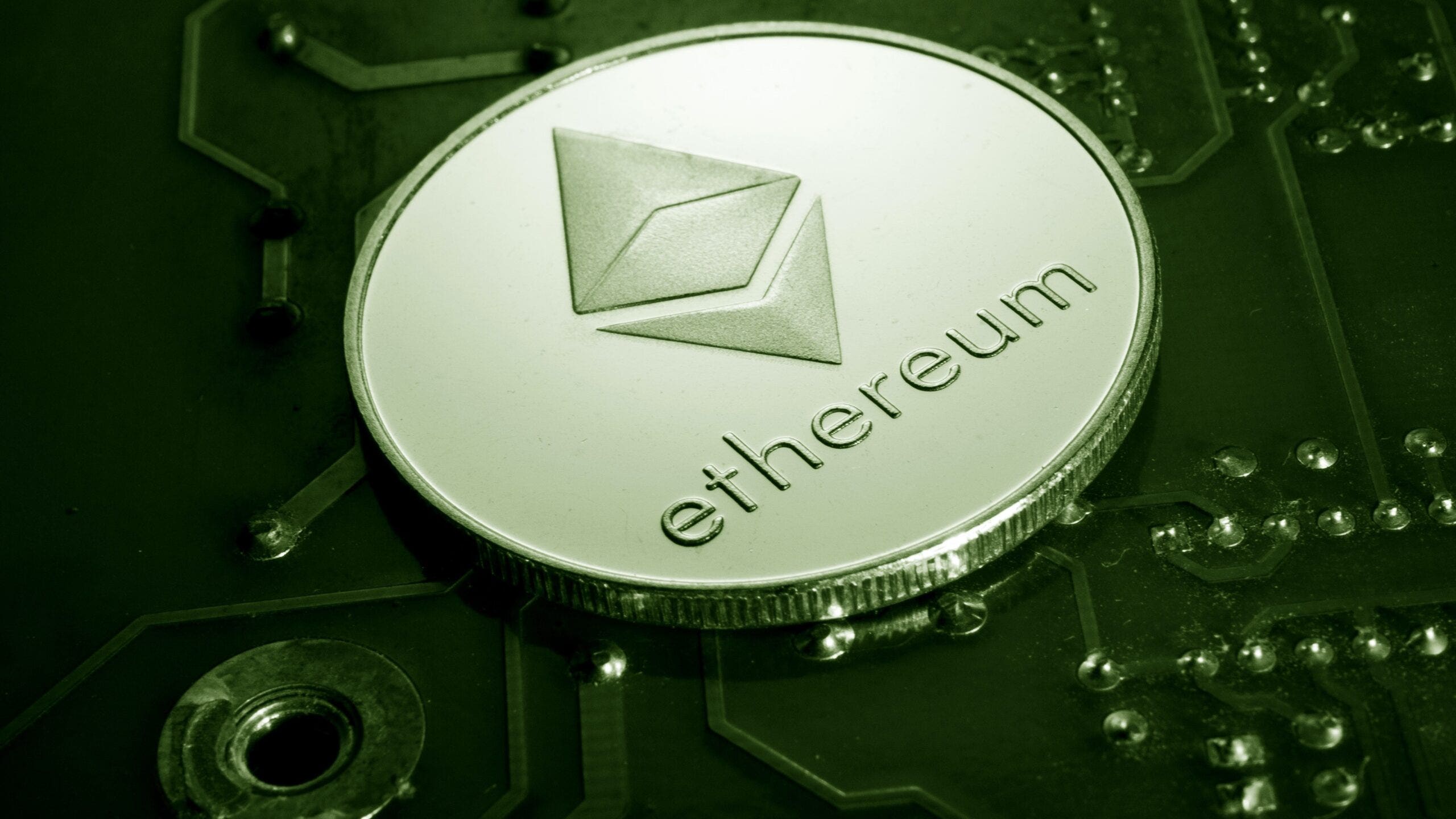 Experts Forecast Ethereum Price Surge to $19, by 