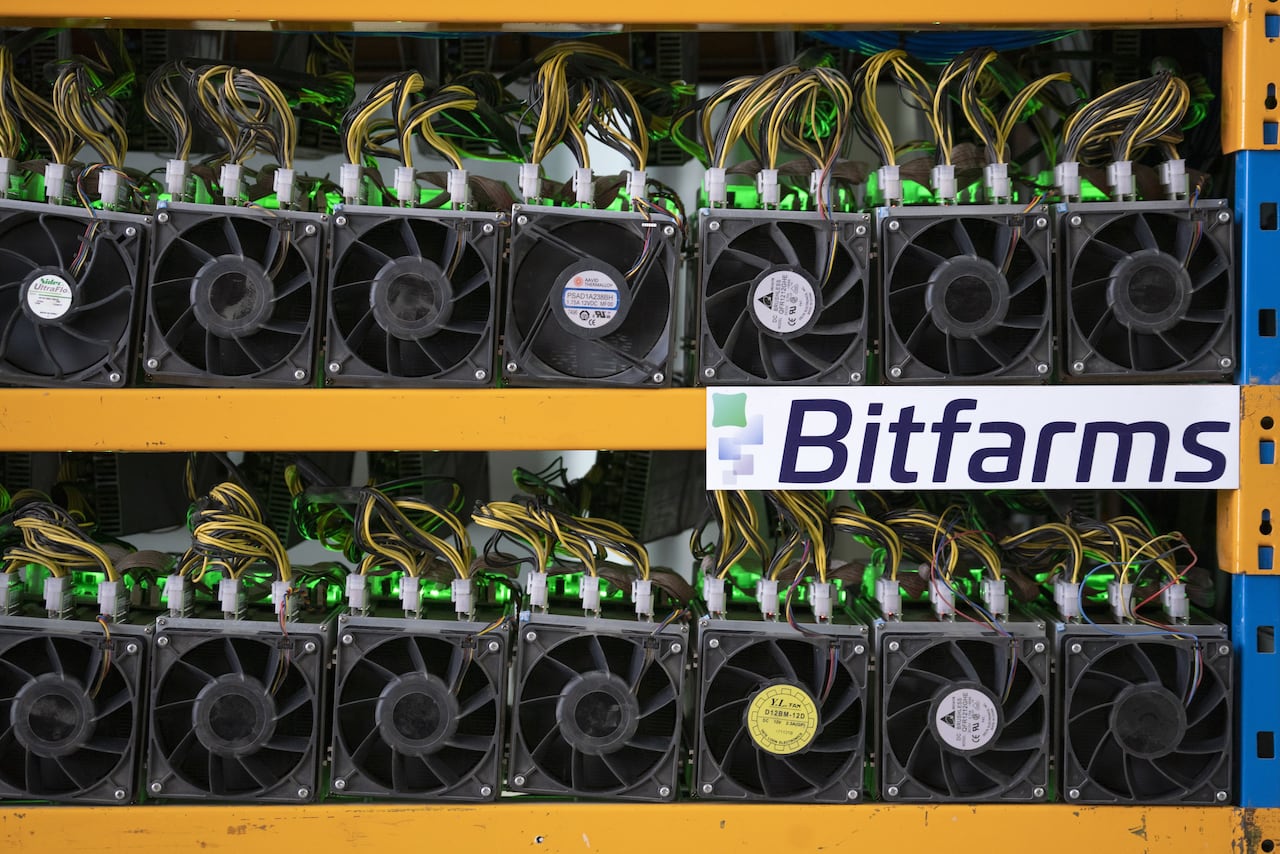 What is bitcoin mining? How does crypto mining work? | Fidelity