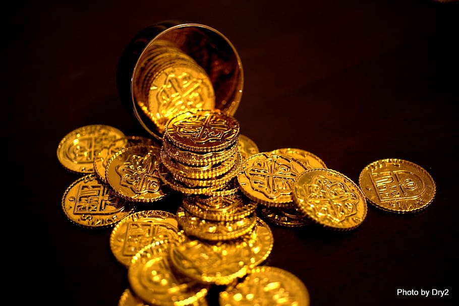 Gold Coin Photos and Premium High Res Pictures - Getty Images