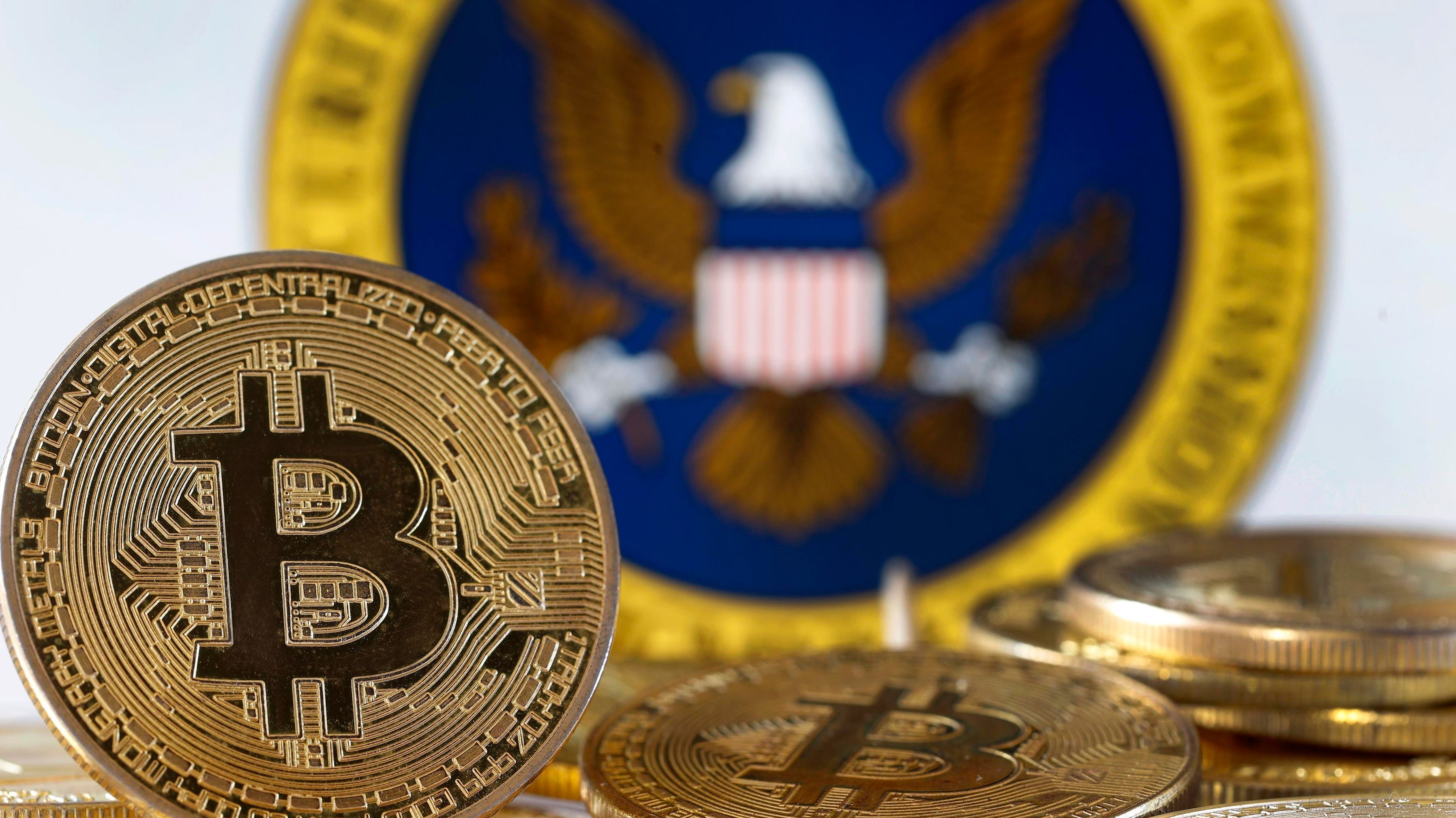 19 Bitcoin ETFs and Their Fees, Promotions and Holdings - NerdWallet