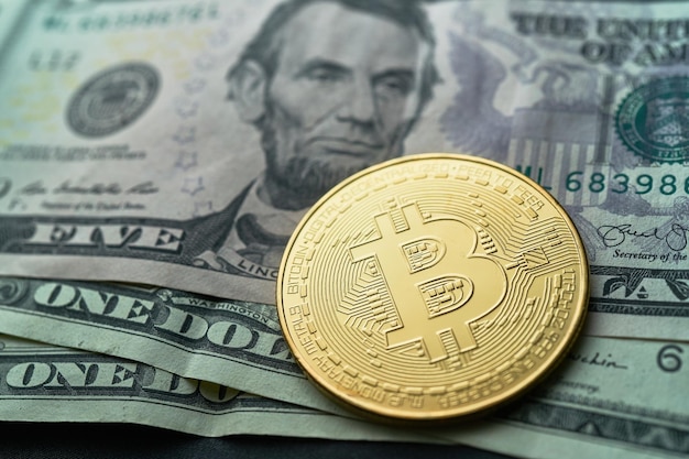 Convert BTC to USD: Bitcoin to United States Dollar