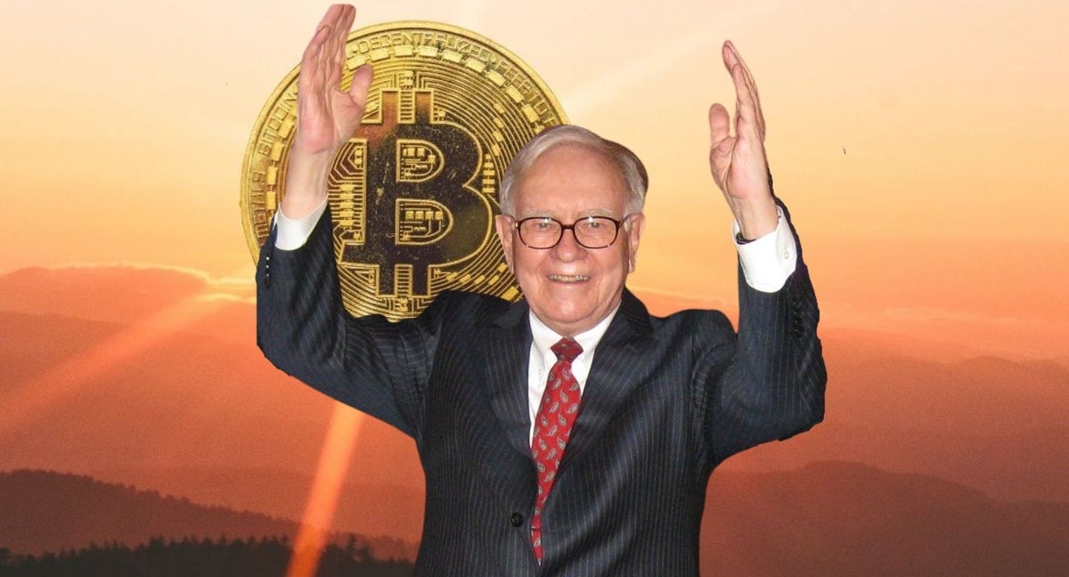 Berkshire Hathaway's Warren Buffett Calls Bitcoin a 'Gambling Token'