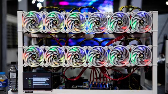 Why Are GPUs Used for Mining? - Crypto Head