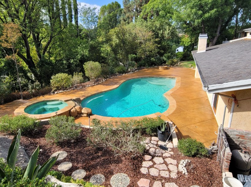 How to Resurface a Pool Deck - Pictures, Cost & Options | SUNDEK